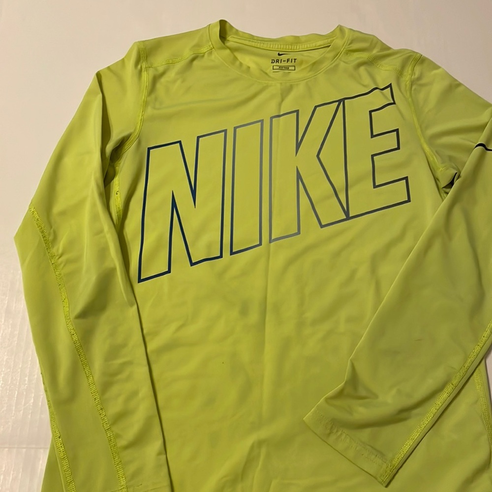 Boys XLarge Nike Drift long sleeve shirt